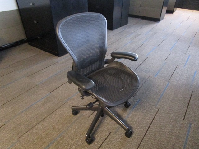 C61689 - Herman Miller Aeron Chairs