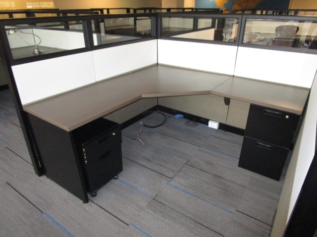 W6191 - Steelcase Answer Workstations
