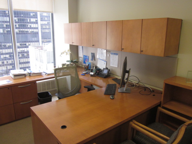 D12134 - Geiger U-Shape Desk Sets