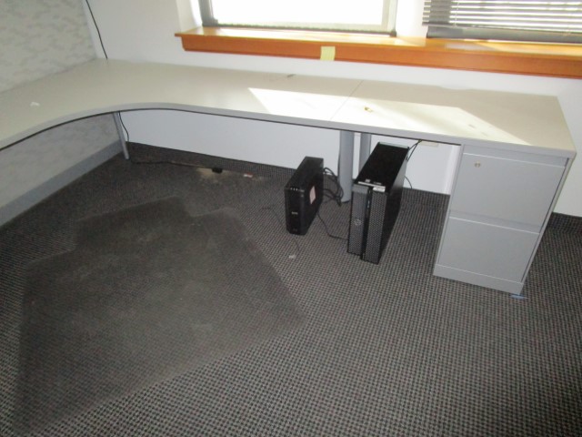 W6195 - Steelcase Answer Cubicles