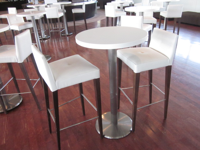 CD6030 - Barstools and High Top Table Set