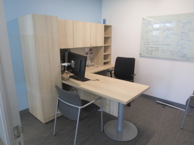 D12210 - Steelcase Desk Sets