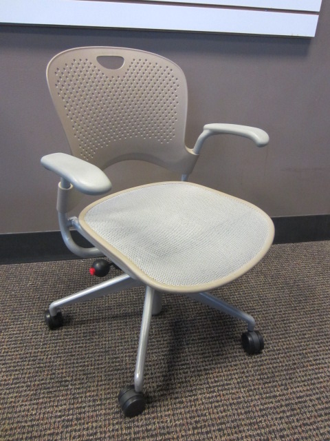 C6051C - Herman Miller Caper Chairs