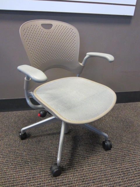 C6051C - Herman Miller Caper Chairs