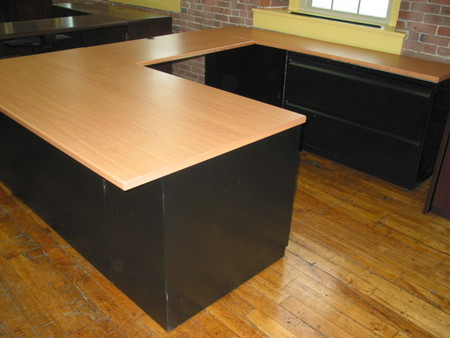 D1000 - Knoll U-Shape Desk Set