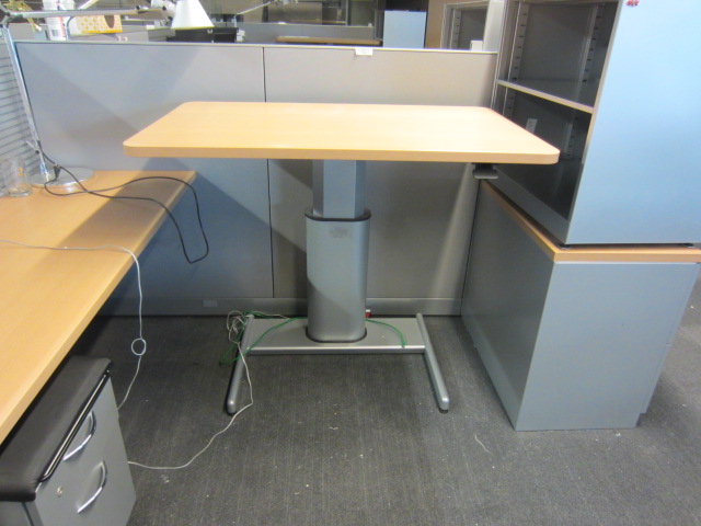 W6033C - Steelcase Sit-Stand Worksurface Bases