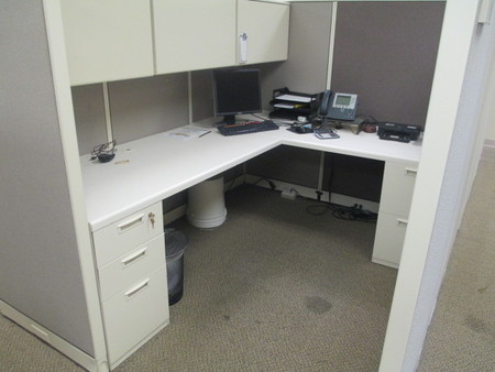 W4048 - Steelcase Avenir Workstations