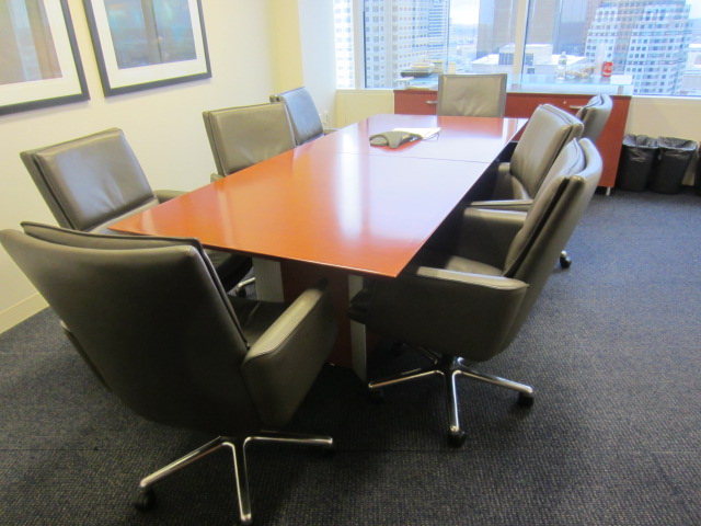 T6056 - Krug Meeting Table