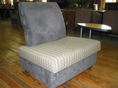 R1028 - Steelcase Metro Reception Seating