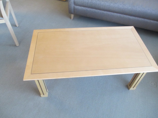 R6025C - Coffee Tables