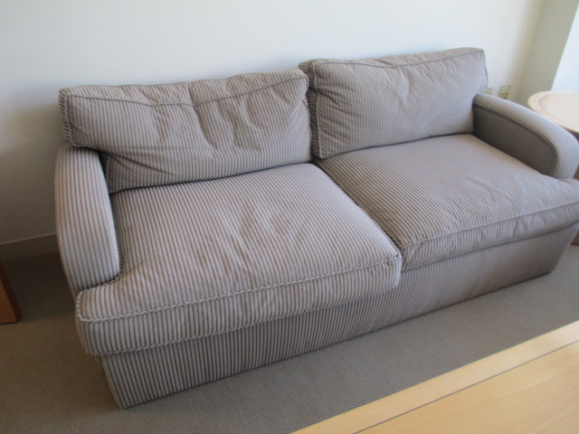 R6017 - Sofa and matching Club