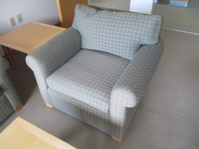 R6018 - Club Chairs