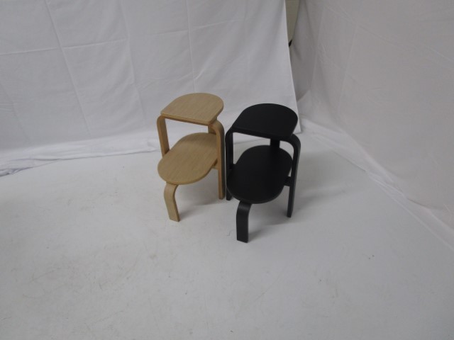 R6437 - Case Furniture End Table