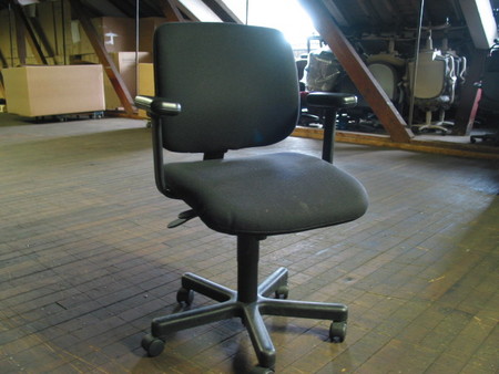 C1041 - Karter Desk Chairs