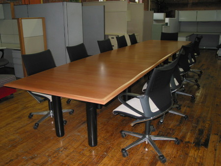T1071 - 16 Ft Vecta Conference Table