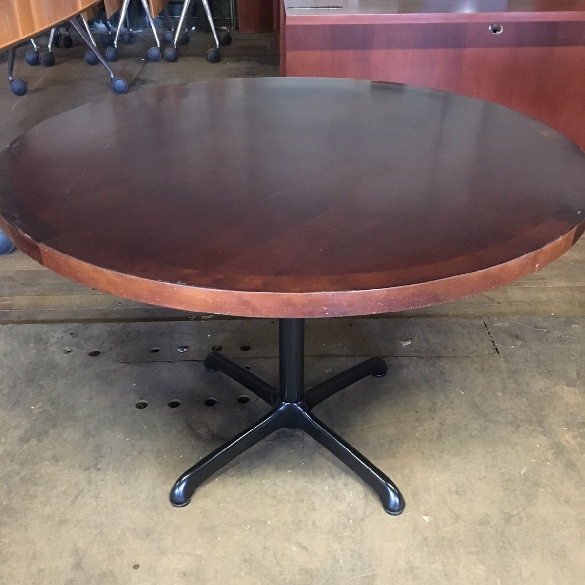 T9606C - 42" Wood Veneer Round Conference Table - Cherry