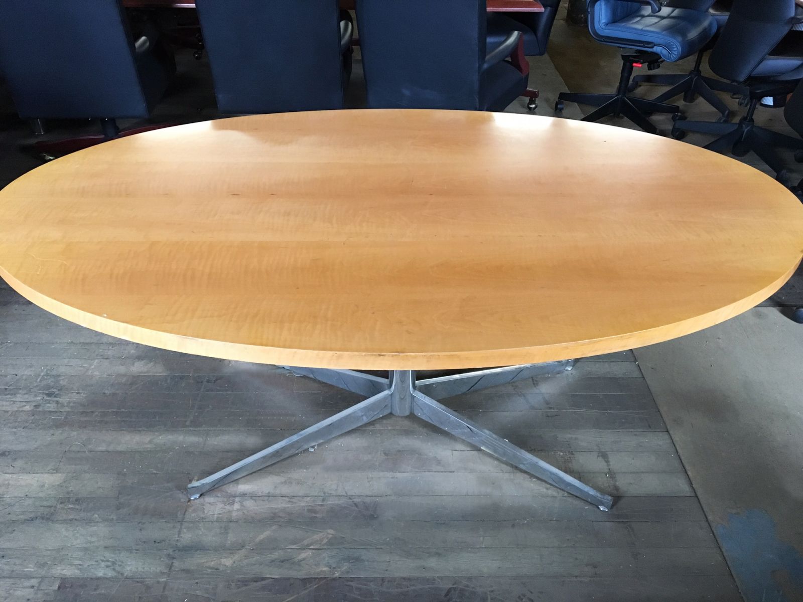 T9613C - 6ft Wood Veneer Conference Table - Light Cherry