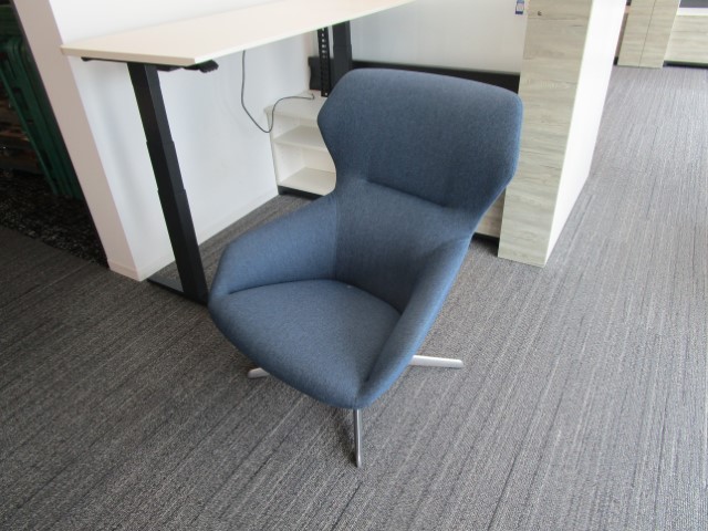 R6515 - Davis Gingko Low Swivel Chairs
