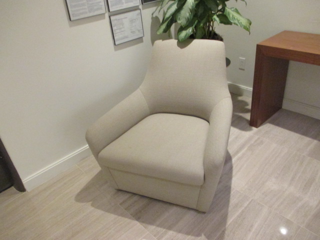R6120C - Swivel Club Chairs