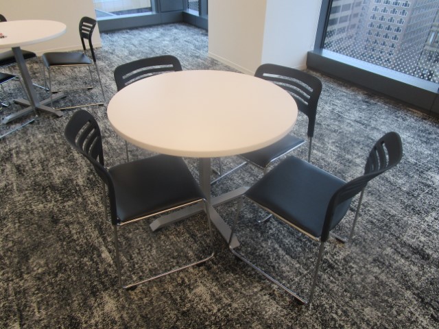 T12386 - White Round Tables