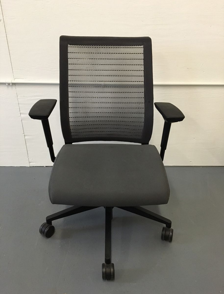 C61101C - Steelcase Think Chair - Charcoal