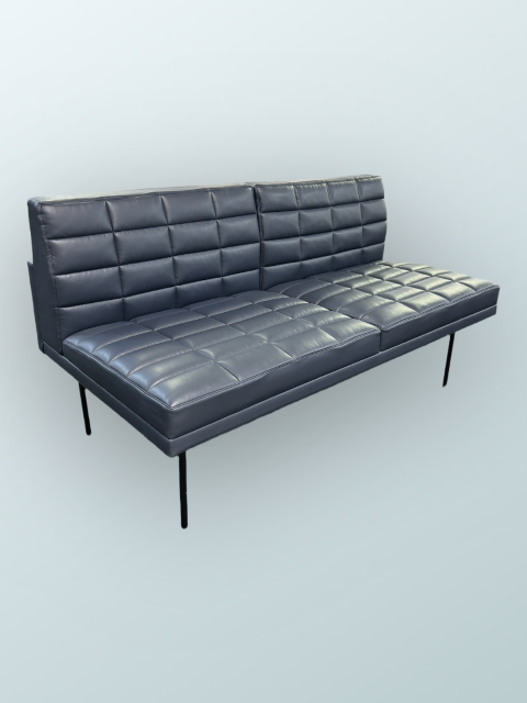 R6590 - Geiger Tuxedo Lounge Seating