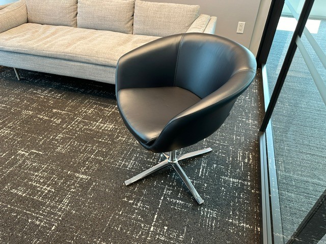 R6490 - Coaless Bob Swivel Chairs