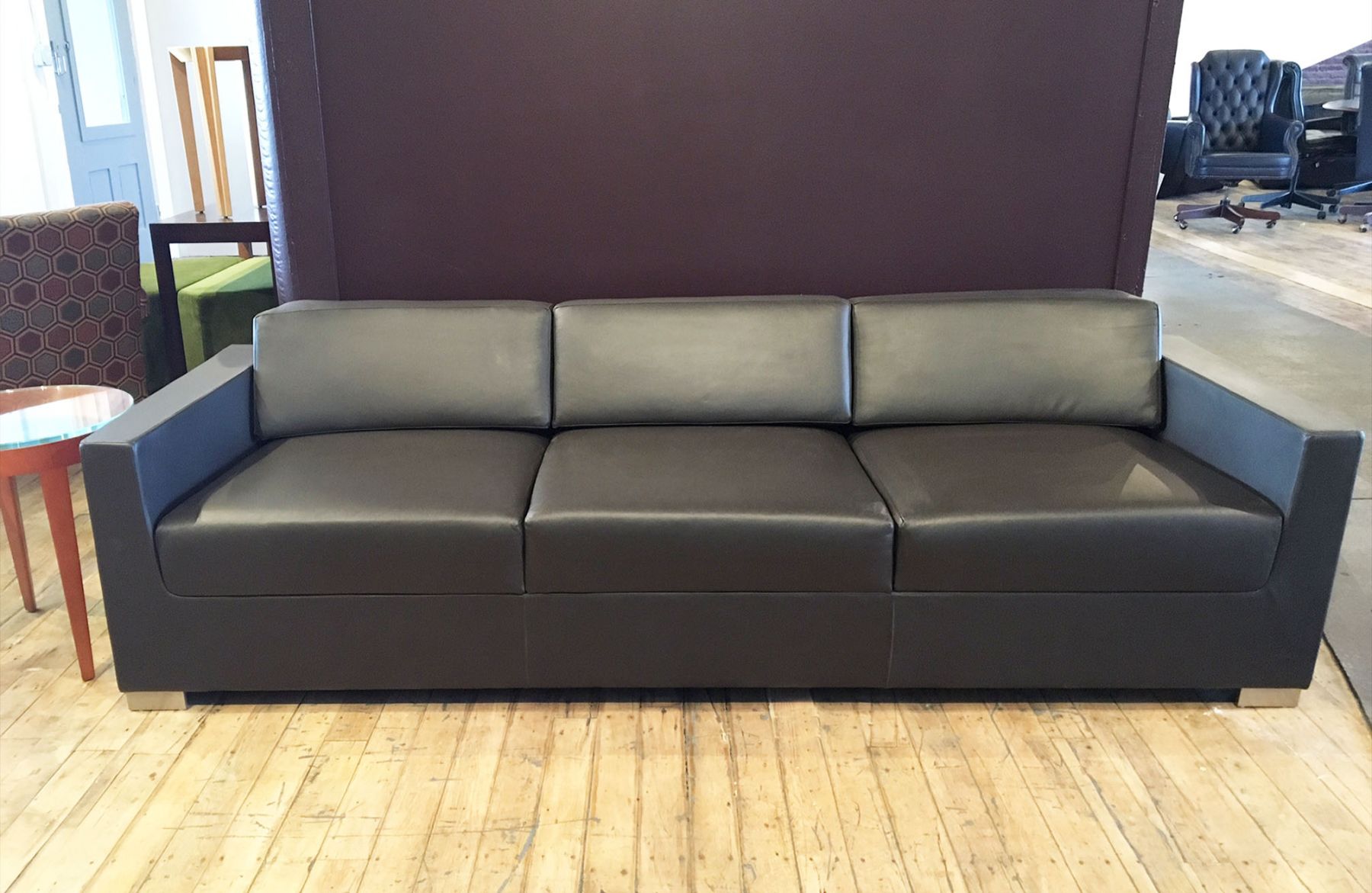 R6078C - Chocolate Leather Sofa