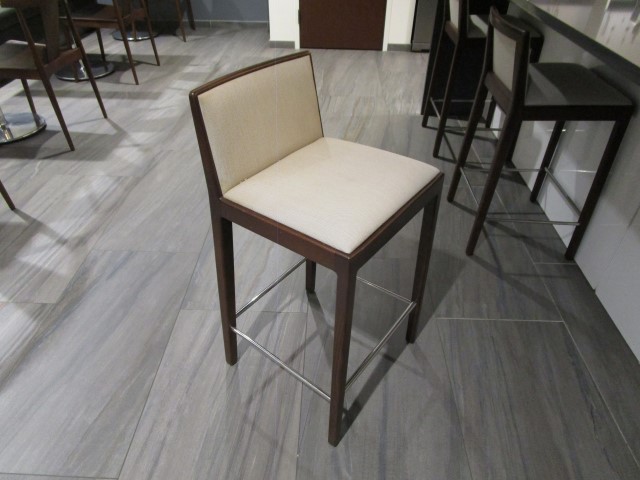 CD6225 - Andreu World Cafe Stools