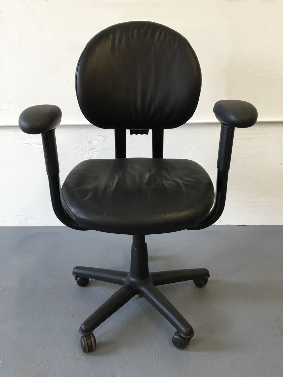 C2507C - Leather Steelcase Criterions -Black