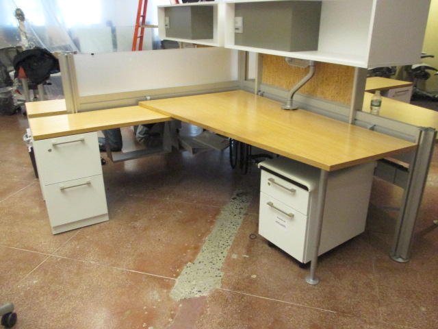 W6060A - Steelcase Post and Beam Used Cubicles