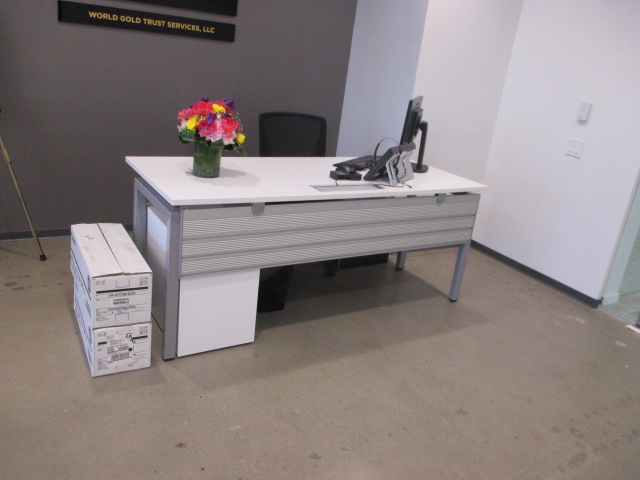 D6078 - Stretch Reception Desk