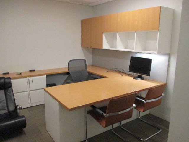 D12064 - Steelcase Laminate Desk Sets