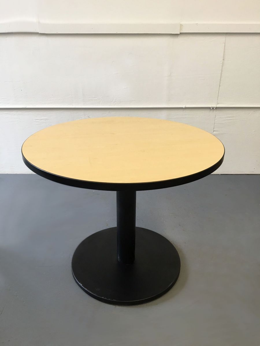 T9573C - 35" Round Maple Laminate Table