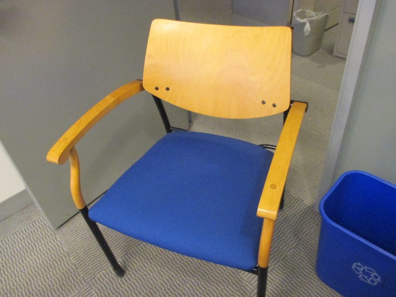 C6042C - Gunlocke Side Seating