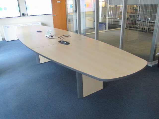 T12086C - Teknion Conference Table