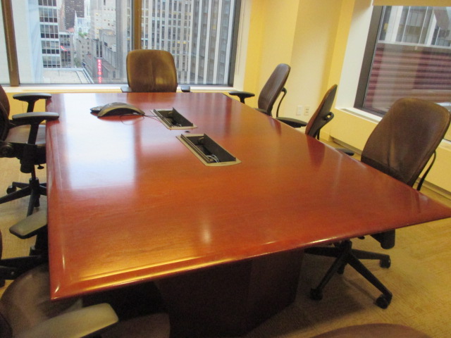 T9549 - Vecta Conference Table