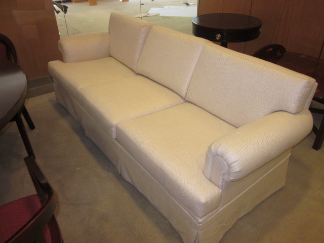 R6090C - Comfy White Sofa