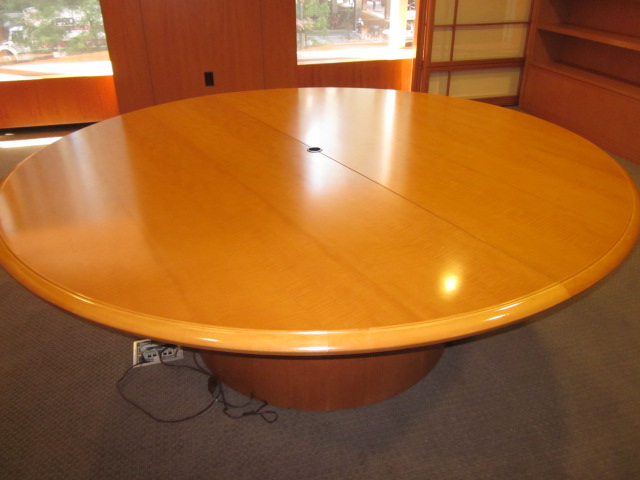 T9558C - Round Conference Table