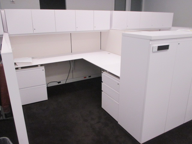 W6076 - Knoll Autostrada Workstations