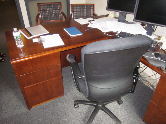 D12022C - Carmel Desk Sets