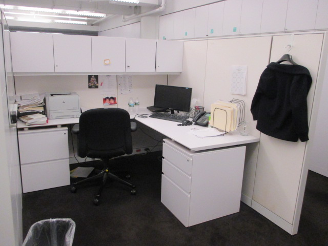 W6078 - Knoll Autostrada Cubicles