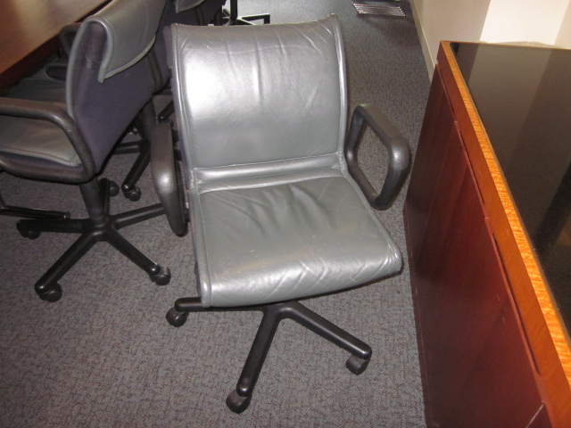 C61184C - Affordable Conference Chairs