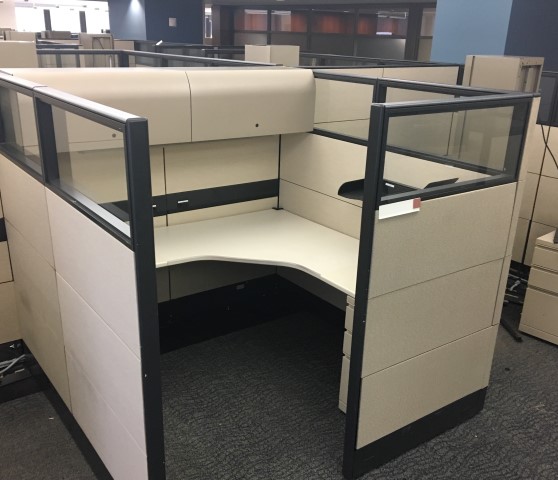 W6113 - Knoll Reff Workstations