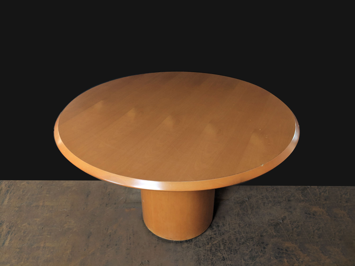 T12111 - Round Meeting Table