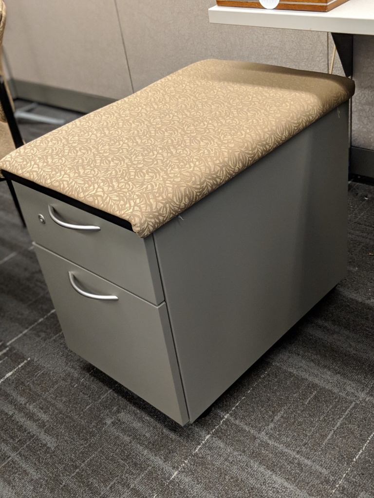 F6182 - Steelcase Mobile Pedestals