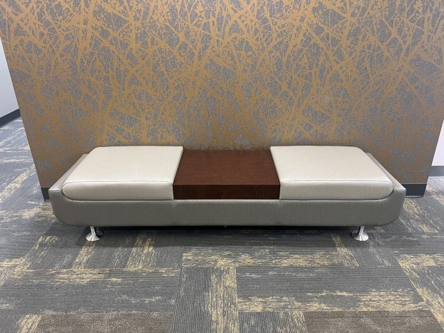 R6451 - Arcadia Chair Co. Bench