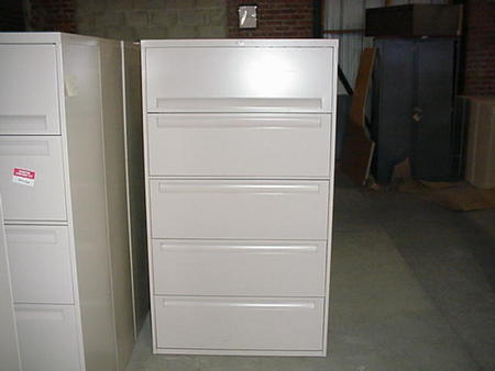 F868 - 5 Drawer Steelcase 200 Series Filing Cabinet