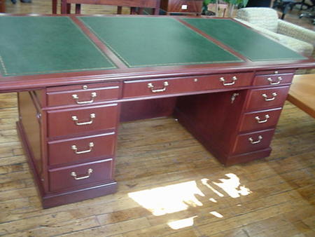Traditional Desk