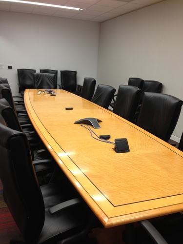 T3862 - Paoli Conference Table